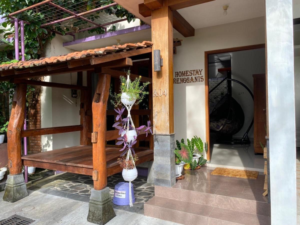 Rengganis Homestay Yogyakarta Exterior photo