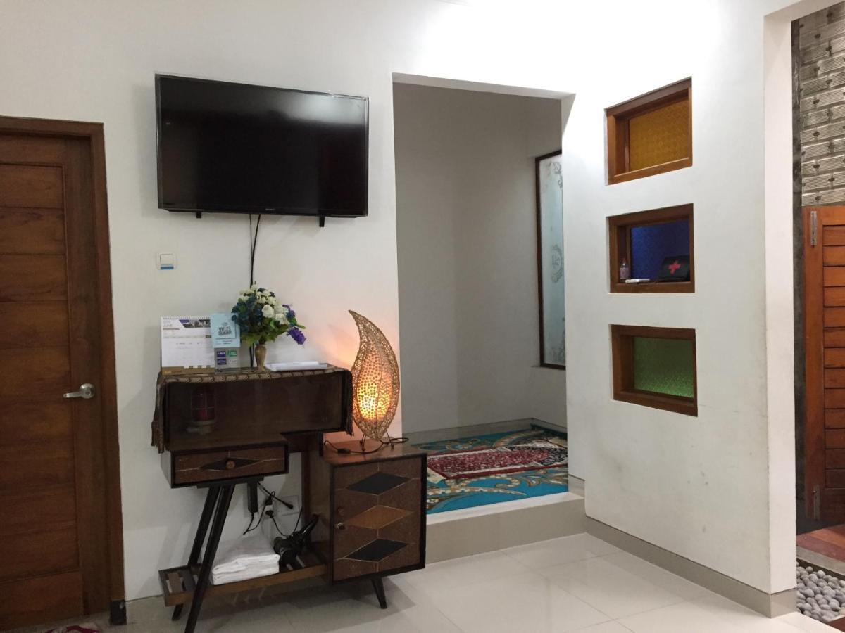 Rengganis Homestay Yogyakarta Exterior photo